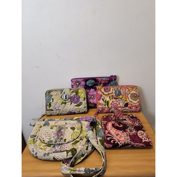 Vera Bradley (1) Purse (2) Wallets (1) CD Carrier (1) Makeup Bag Lot of 5 - Picture 1 of 16